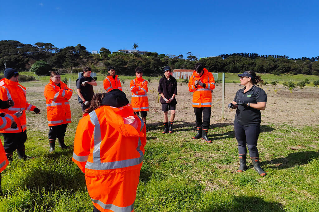 Kaitaia students shine in Dune Lakes Restoration